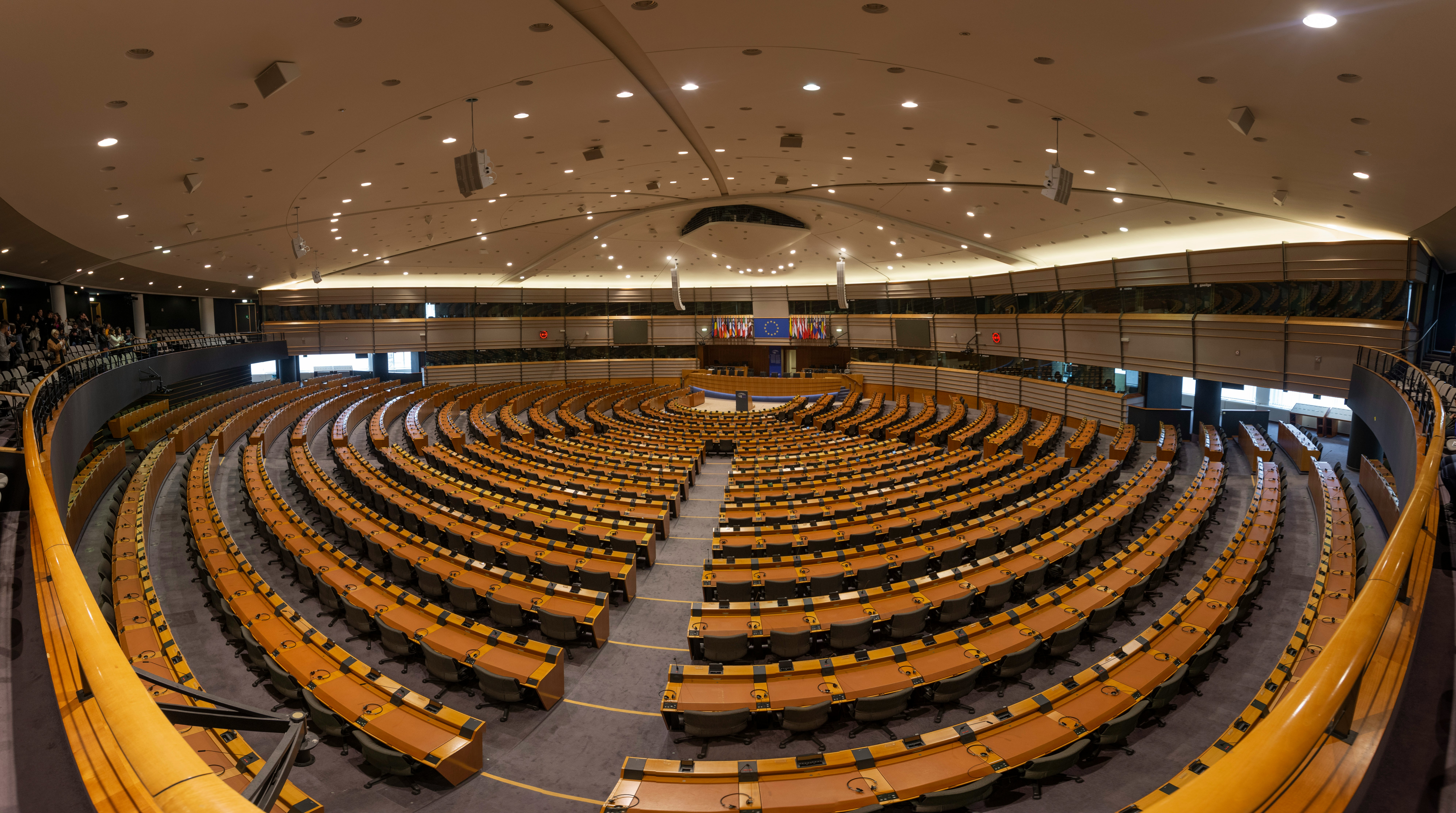 EU-parlamentet tar ställning mot koldioxidutsläpp från tunga fordon